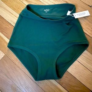 Arq NWT High Rise Underwear XS Fern